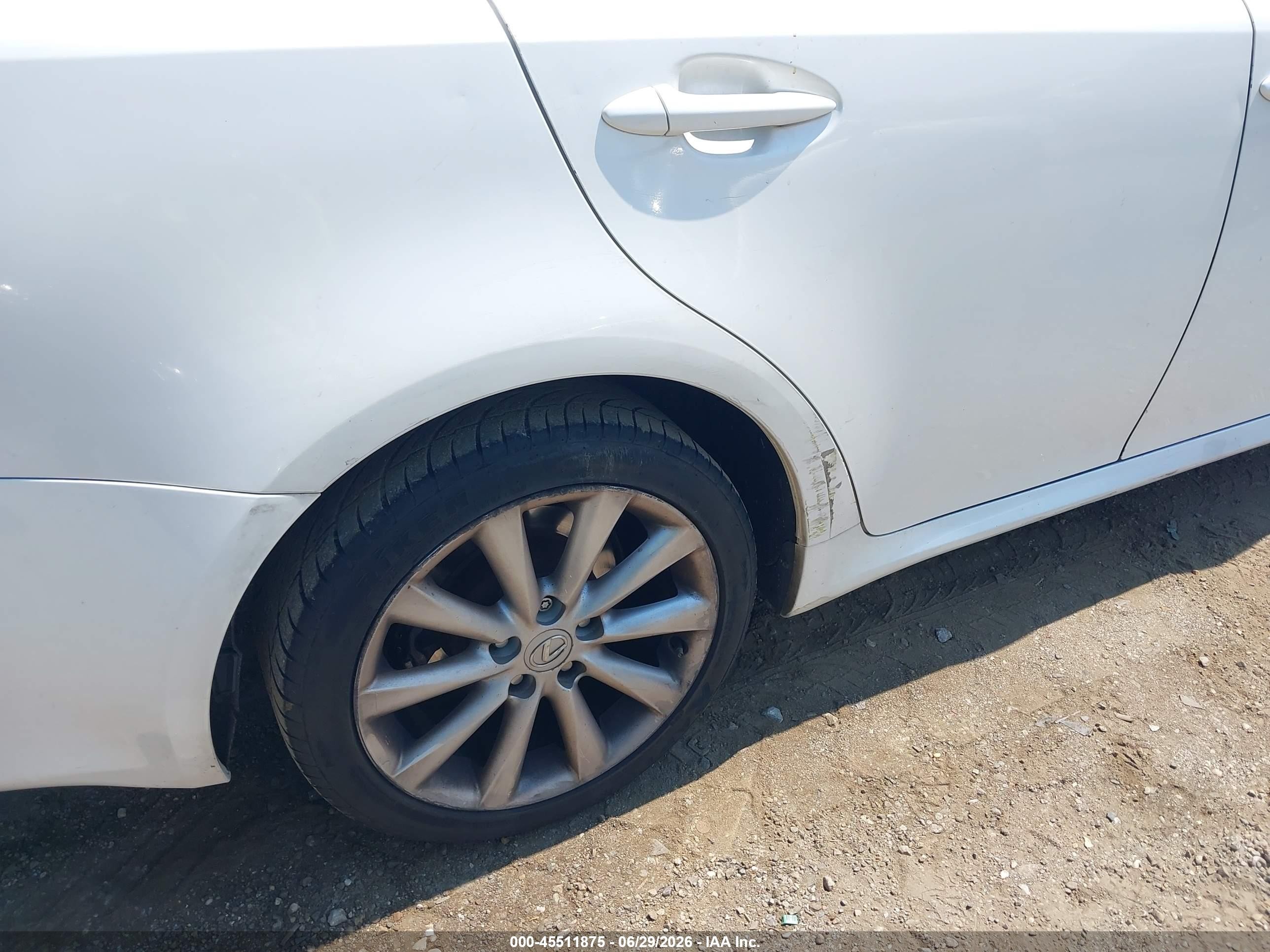 2009 Lexus Is 250   White vin: JTHCK262895035394