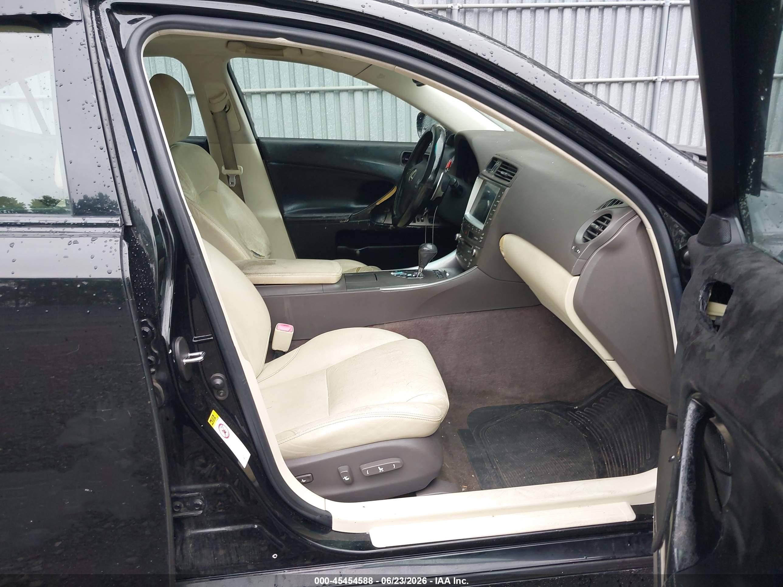 2009 Lexus Is 250   Black vin: JTHCK262895035640