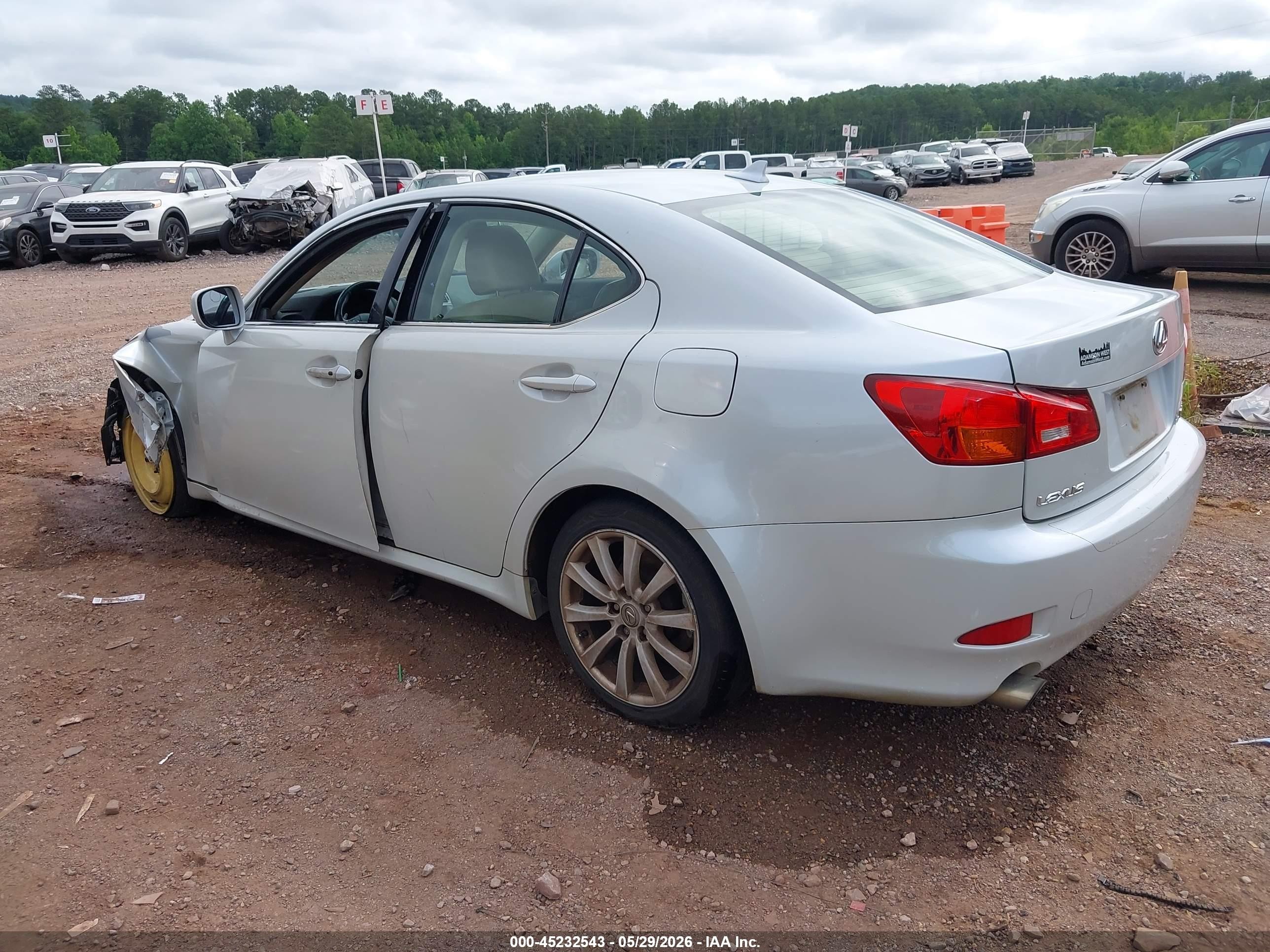 2008 Lexus Is 250   White vin: JTHCK262982020483