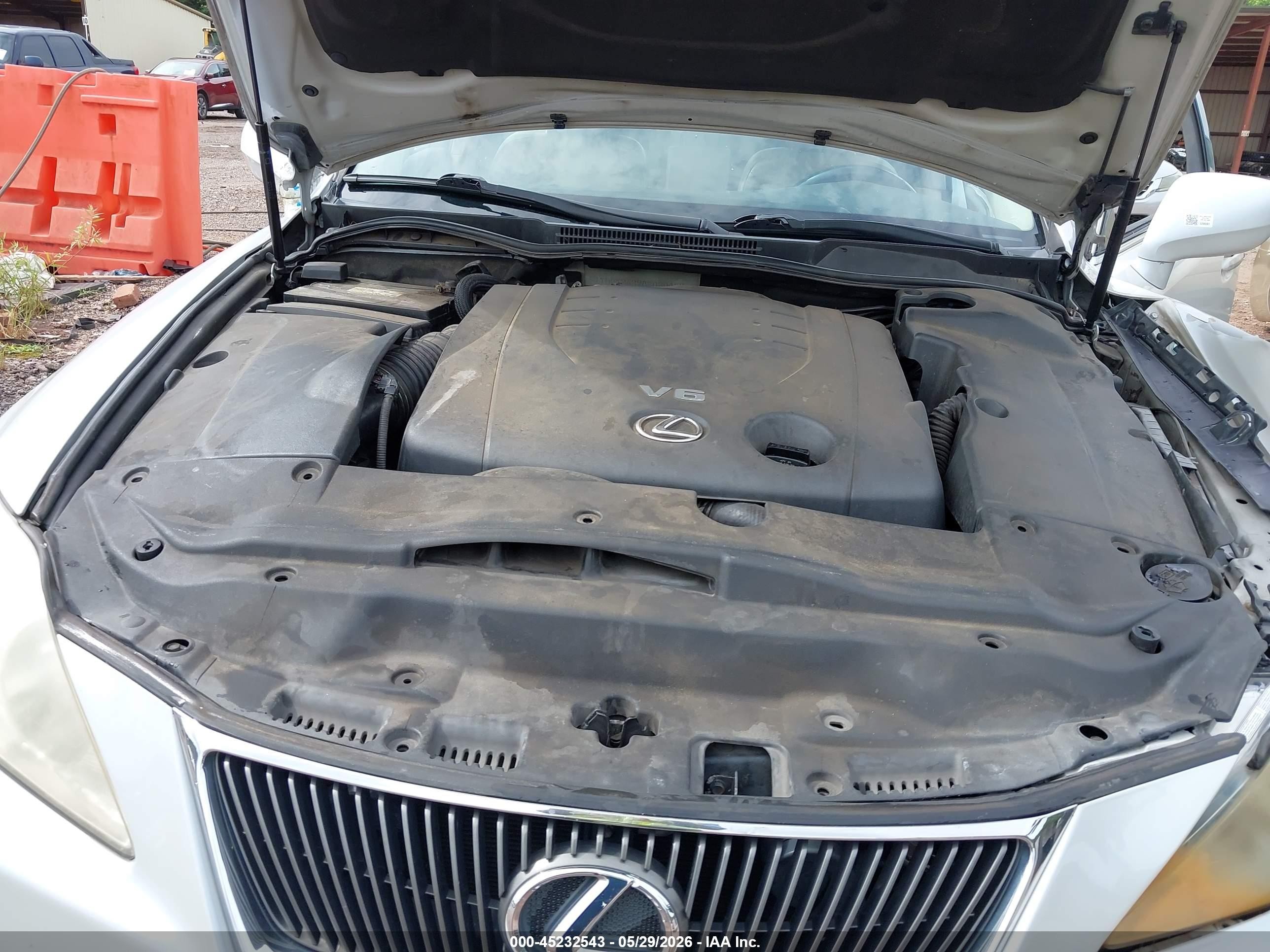 2008 Lexus Is 250   White vin: JTHCK262982020483