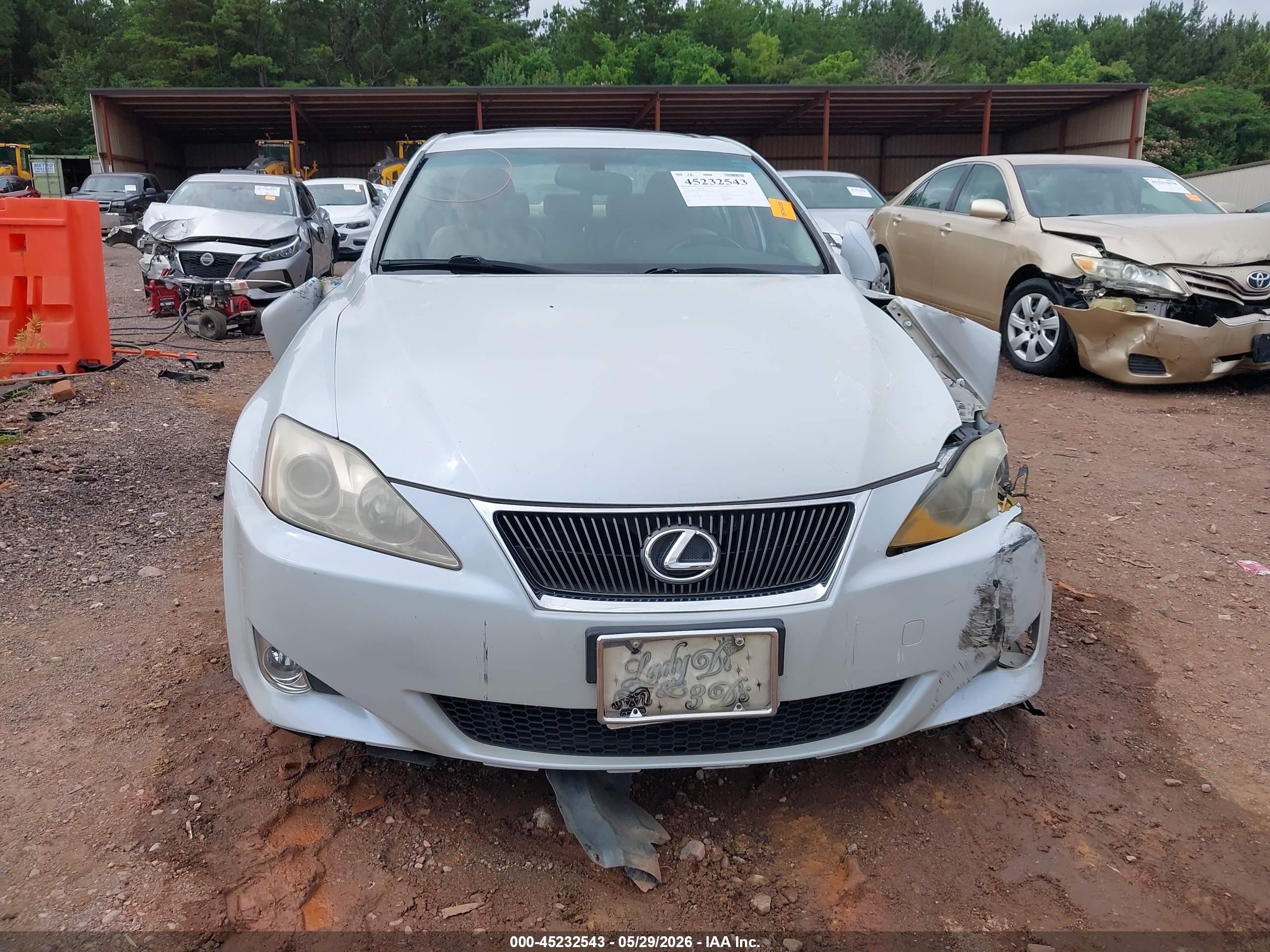 2008 Lexus Is 250   White vin: JTHCK262982020483