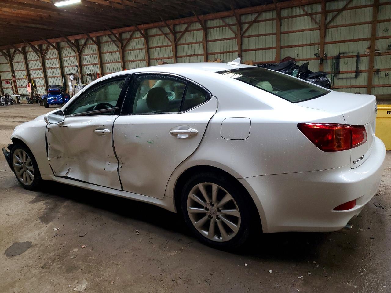 2009 Lexus Is 250 Base White vin: JTHCK262992031145