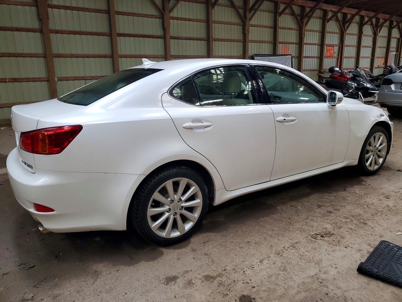 2009 Lexus Is 250 Base White vin: JTHCK262992031145