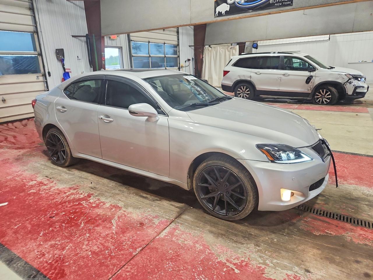 2009 Lexus Is 250 Silver vin: JTHCK262995028082