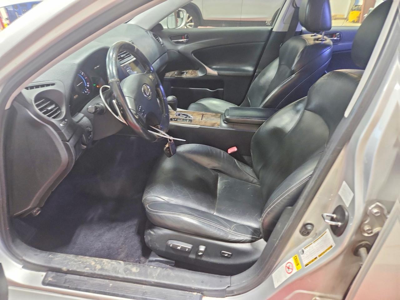 2009 Lexus Is 250 Silver vin: JTHCK262995028082