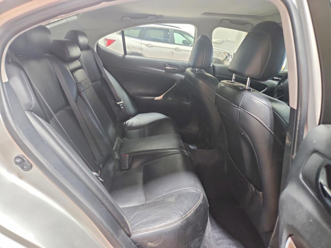 2009 Lexus Is 250 Silver vin: JTHCK262995028082