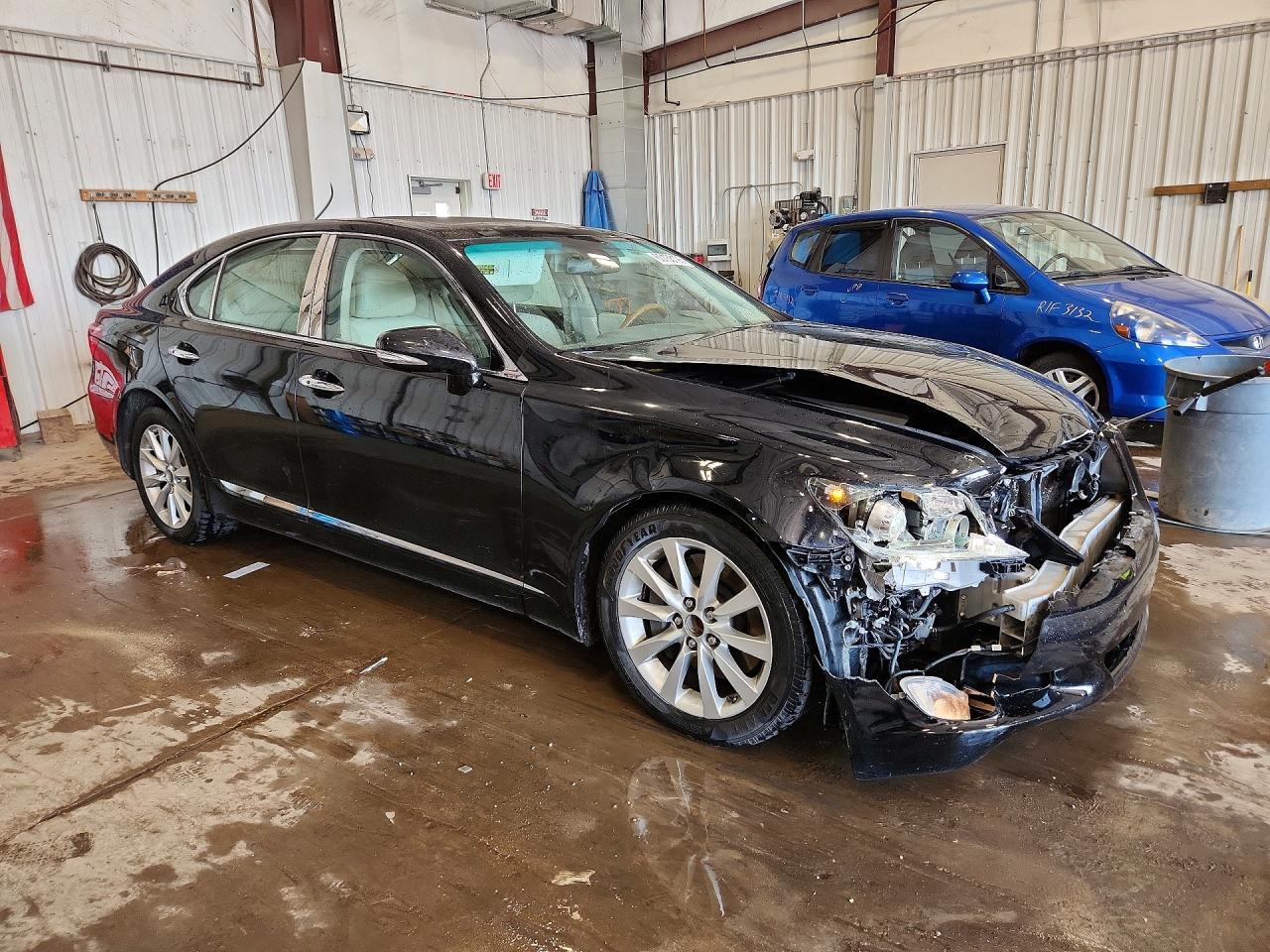 2010 Lexus Ls 460 Черный vin: JTHCL1EF4A5006765