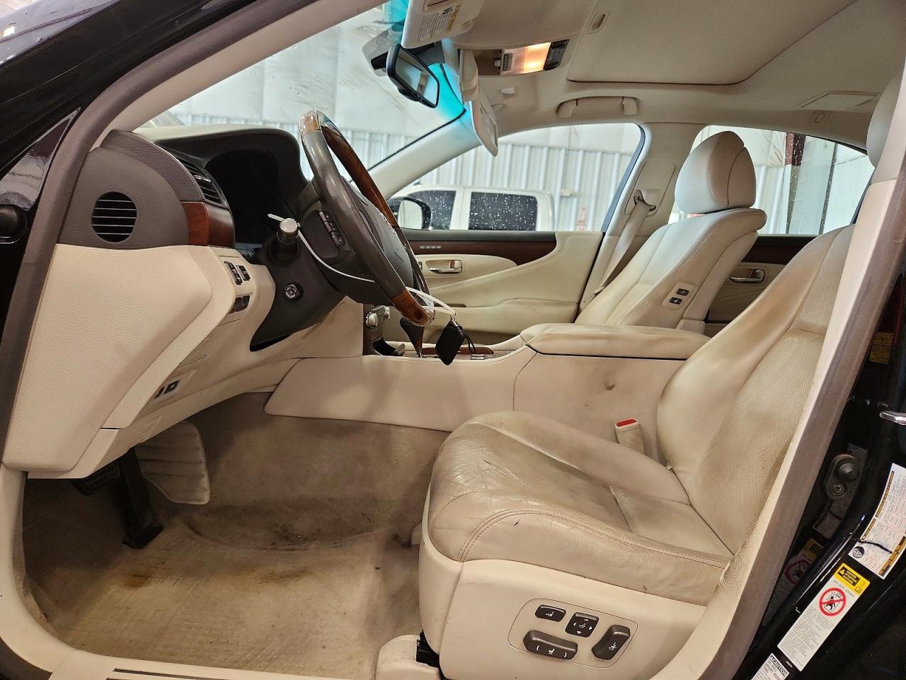 2010 Lexus Ls 460 Черный vin: JTHCL1EF4A5006765