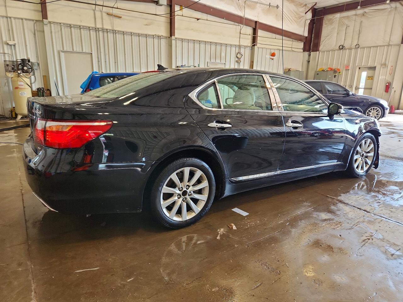 2010 Lexus Ls 460 Черный vin: JTHCL1EF4A5006765