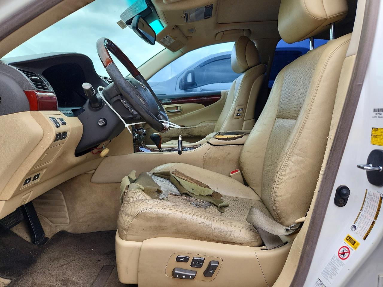 2009 Lexus Ls 460 White vin: JTHCL46F095002966