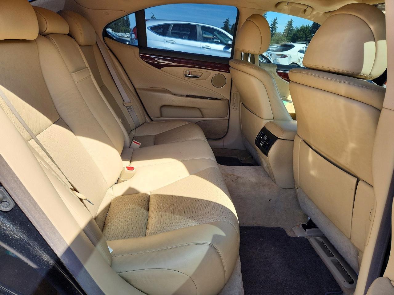 2009 Lexus Ls 460 Black vin: JTHCL46F595002414