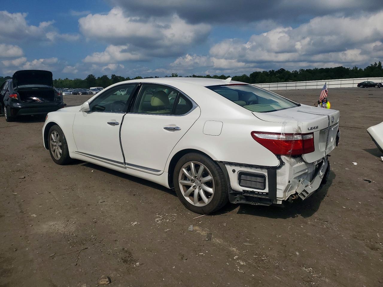 2009 Lexus Ls 460 White vin: JTHCL46F695001577
