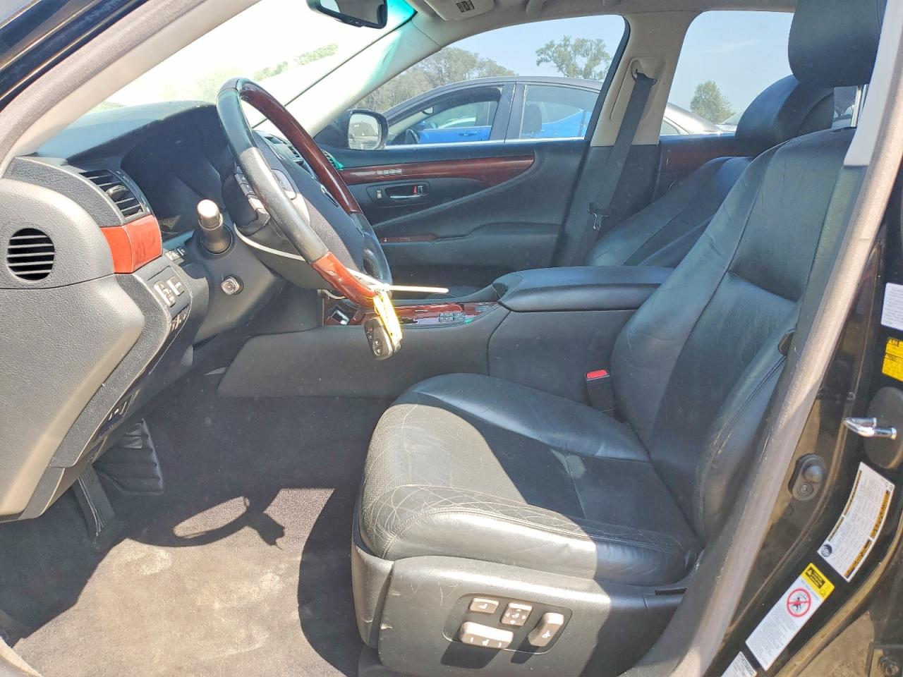 2009 Lexus Ls 460 Black vin: JTHCL46F695004575