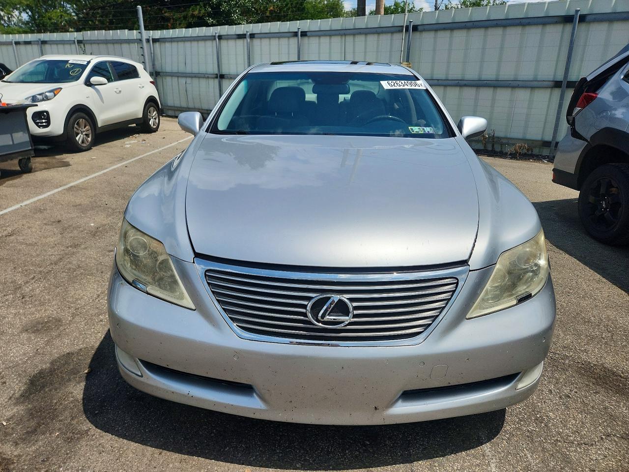 2009 Lexus Ls 460 Silver vin: JTHCL46F795002849