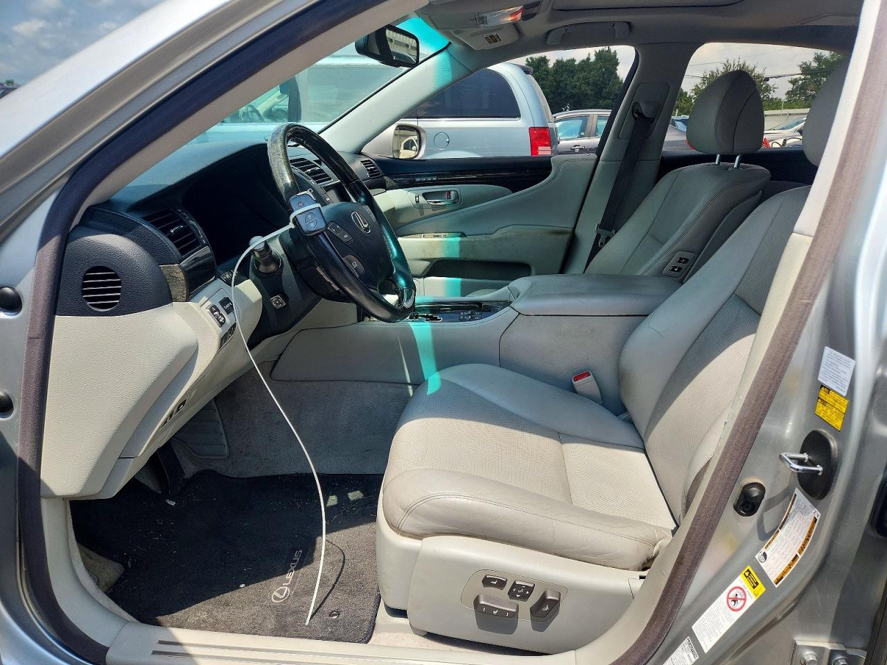 2009 Lexus Ls 460 Silver vin: JTHCL46F795002849