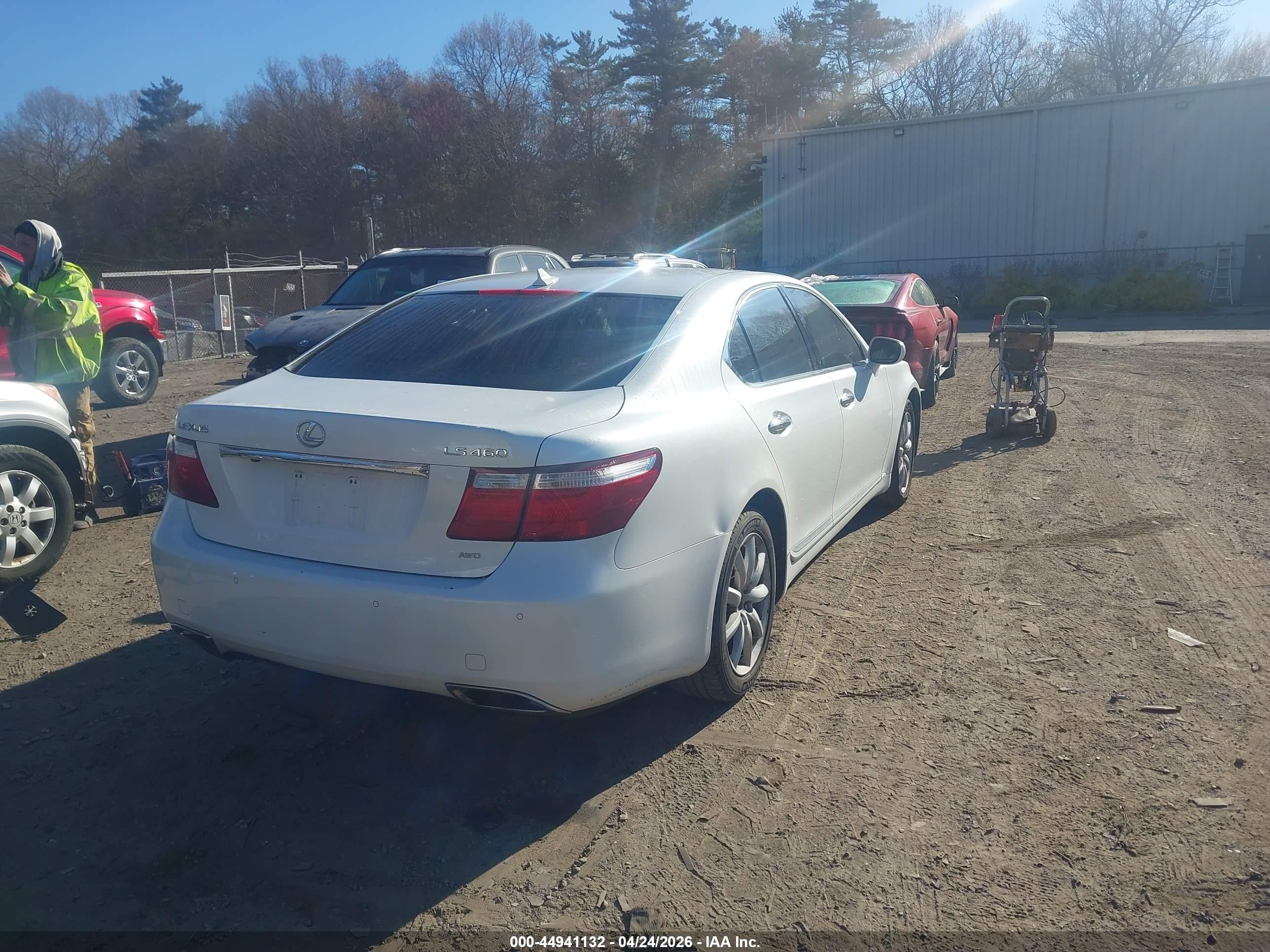 2009 Lexus Ls 460   White vin: JTHCL46F895003203