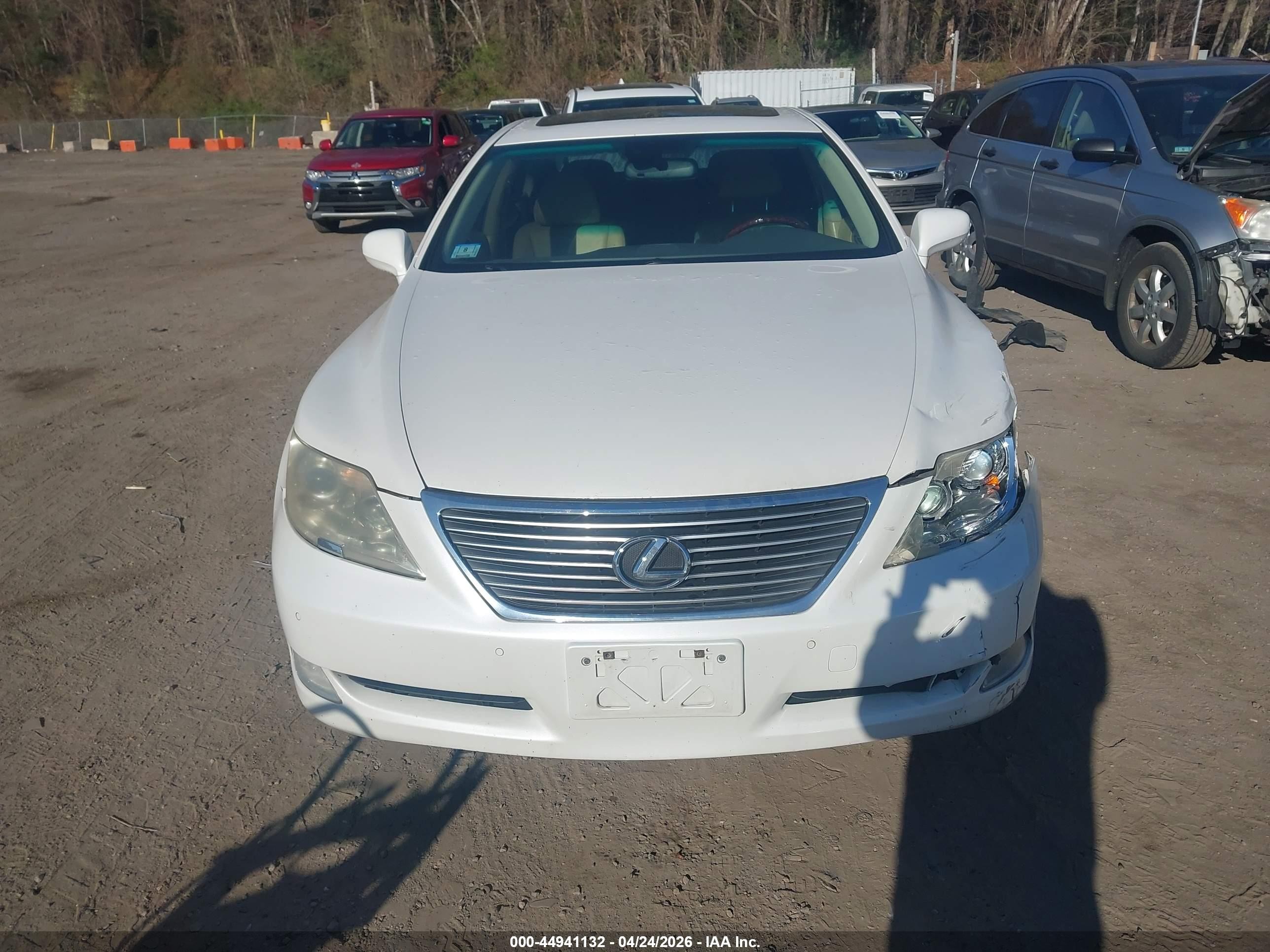 2009 Lexus Ls 460   White vin: JTHCL46F895003203