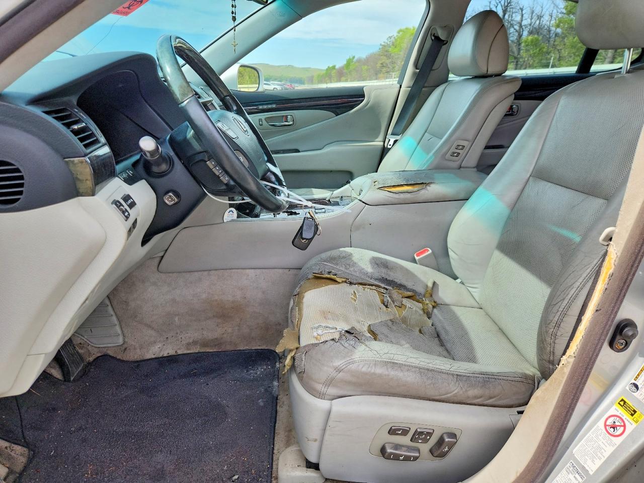 2010 Lexus Ls 460 Silver vin: JTHCL5EF0A5006088