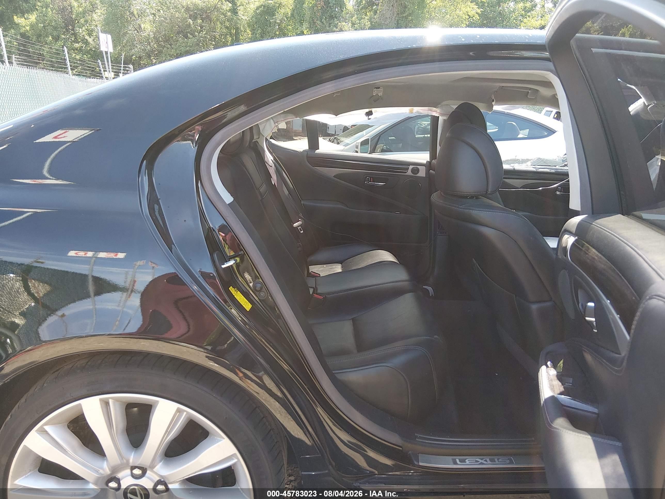 2013 Lexus Ls 460   Black vin: JTHCL5EF0D5018195