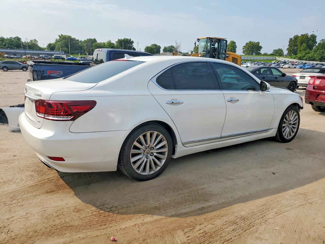 2013 Lexus Ls 460 White vin: JTHCL5EF0D5019251