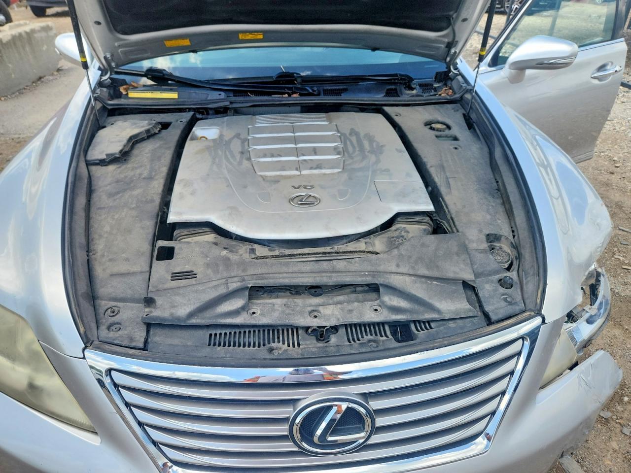 2010 Lexus Ls 460 Silver vin: JTHCL5EF2A5008098