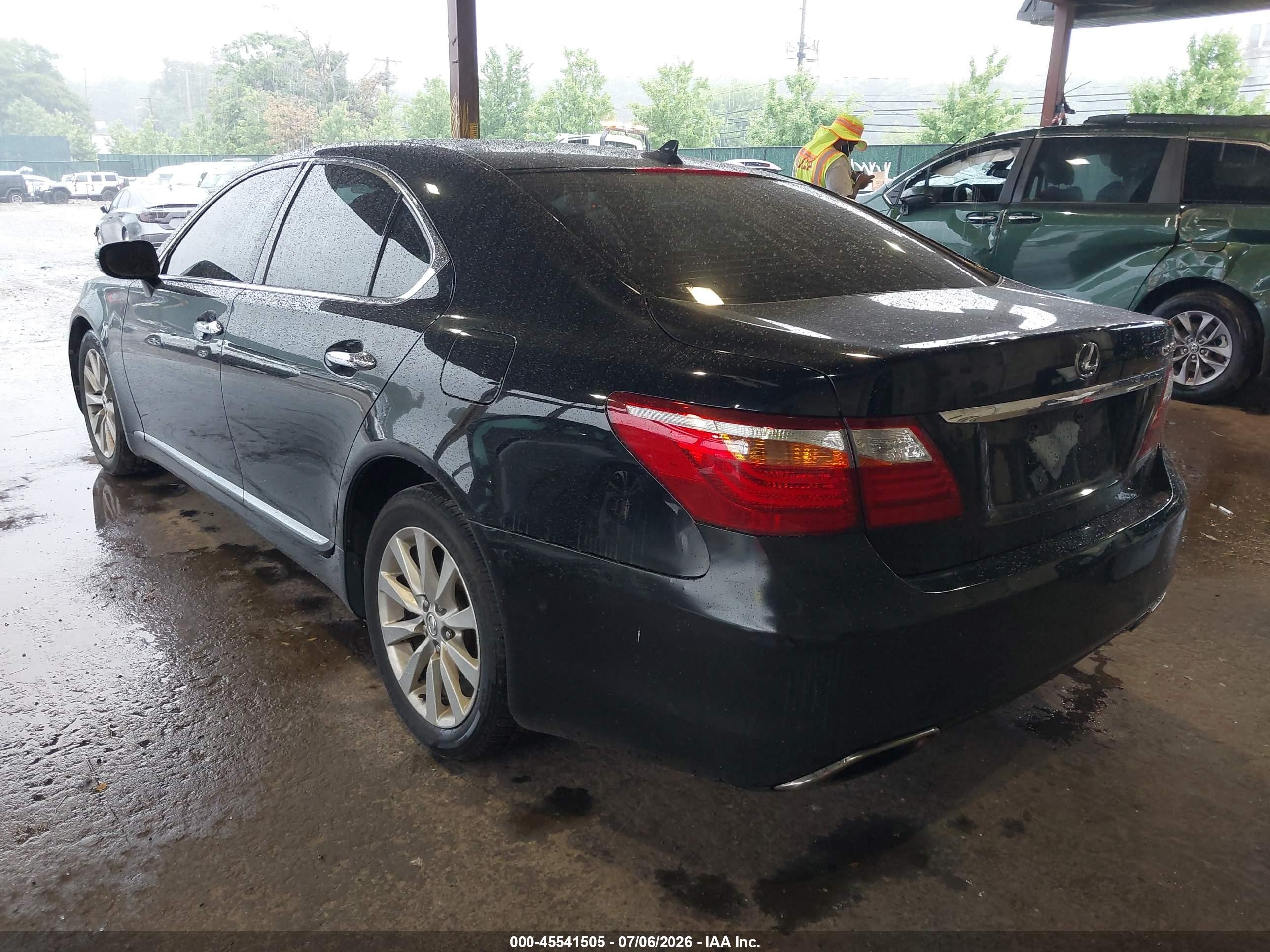 2011 Lexus Ls 460   Black vin: JTHCL5EF2B5010435