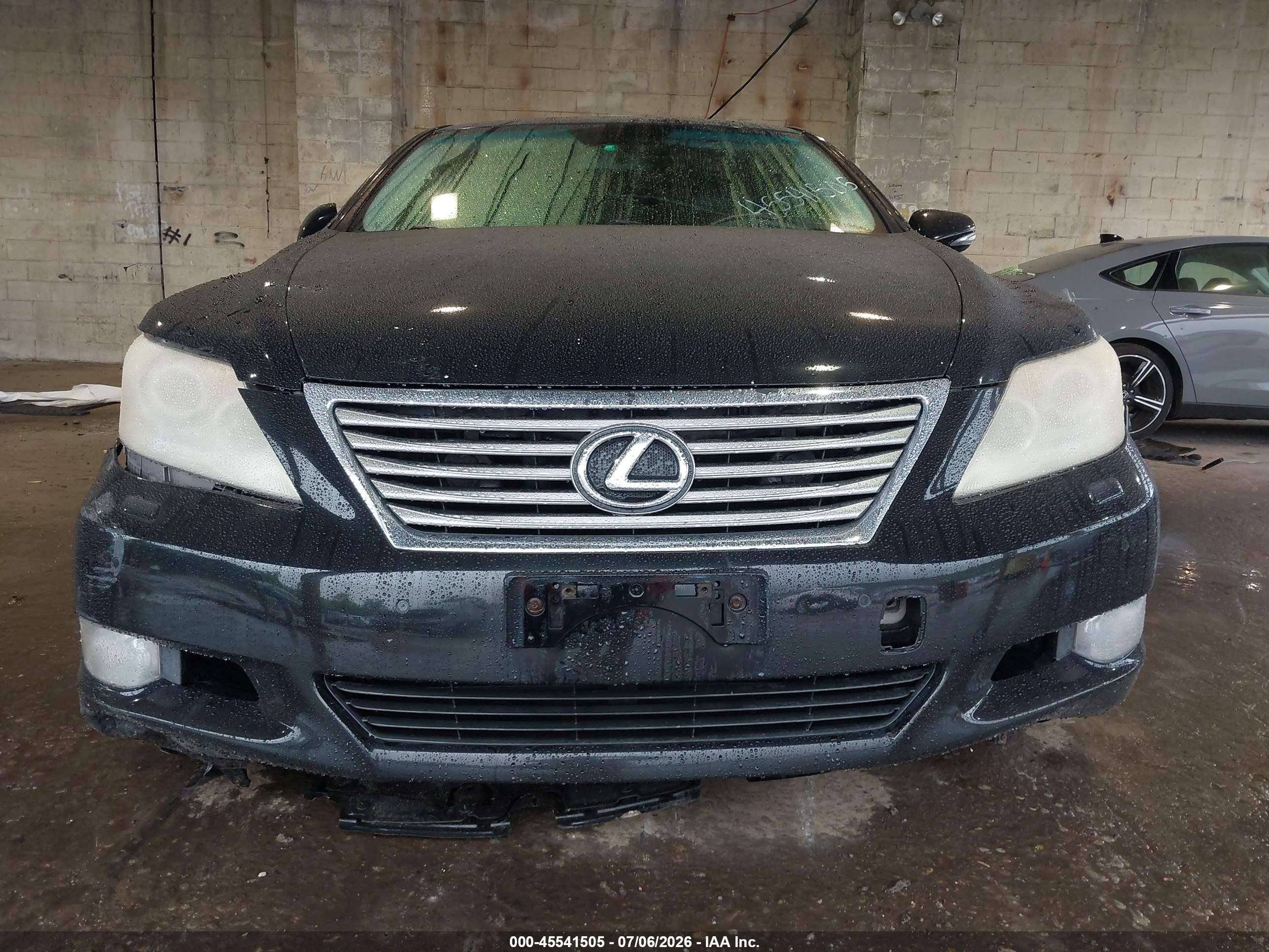 2011 Lexus Ls 460   Black vin: JTHCL5EF2B5010435