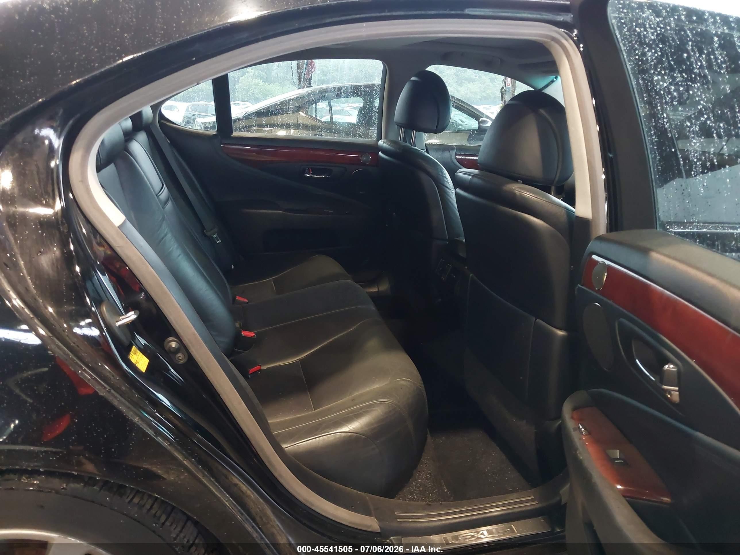 2011 Lexus Ls 460   Black vin: JTHCL5EF2B5010435