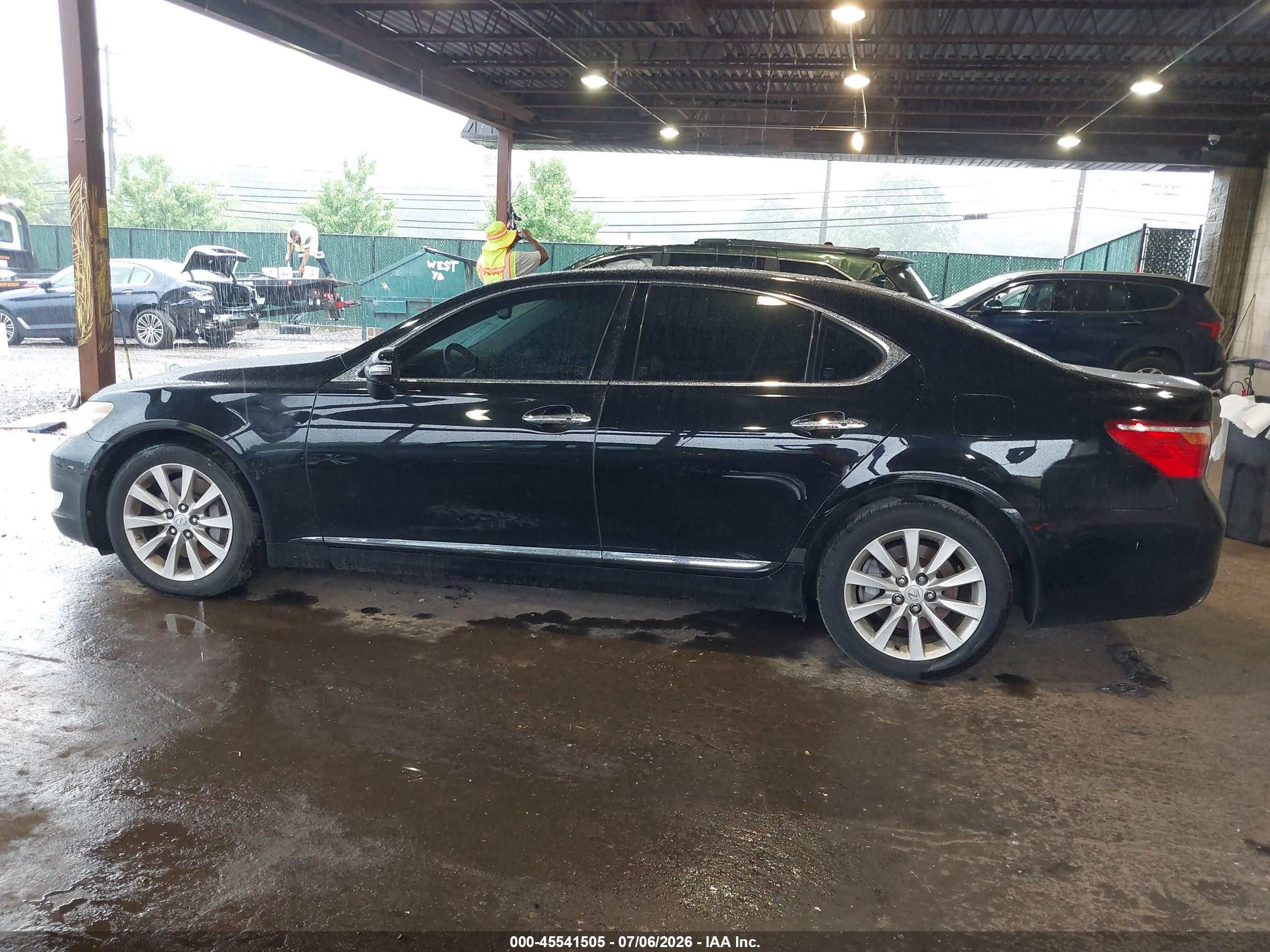2011 Lexus Ls 460   Black vin: JTHCL5EF2B5010435