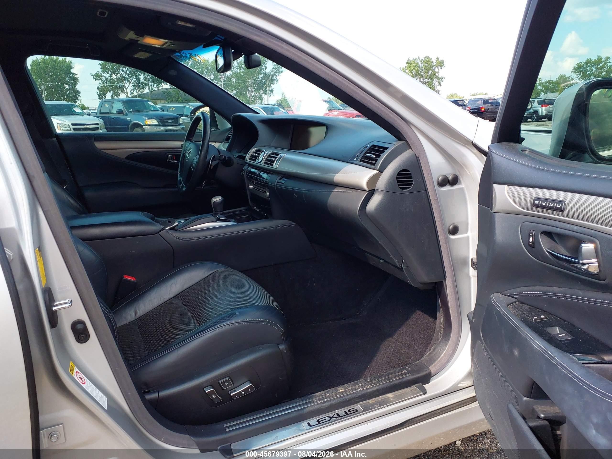 2013 Lexus Ls 460 Серебряный vin: JTHCL5EF2D5018019
