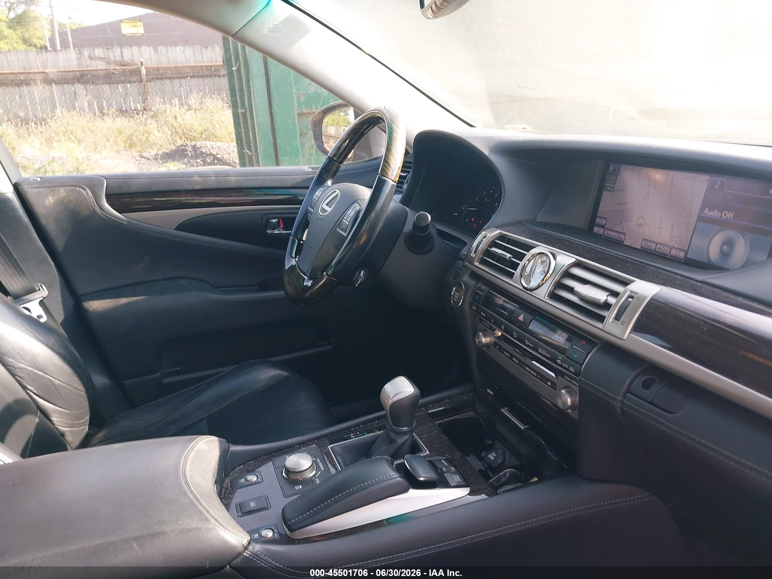 2014 Lexus Ls 460   Серый vin: JTHCL5EF2E5019818