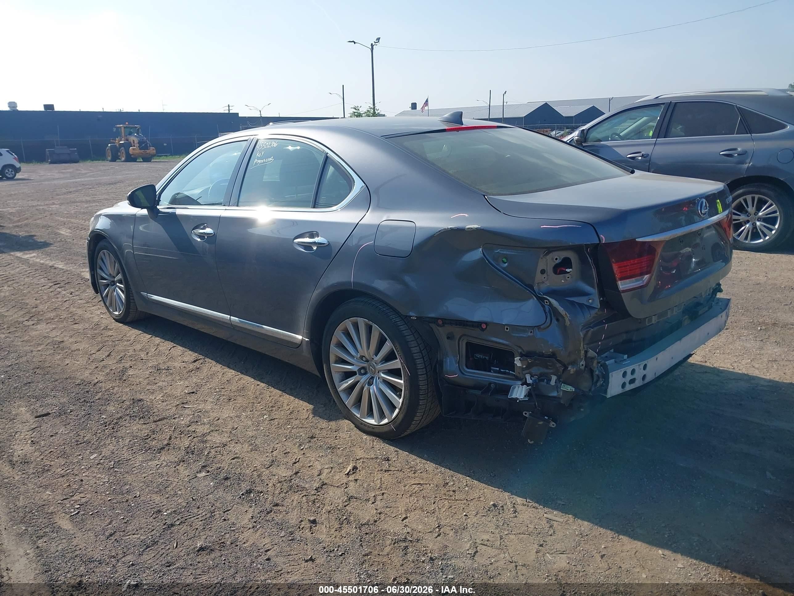 2014 Lexus Ls 460   Серый vin: JTHCL5EF2E5019818