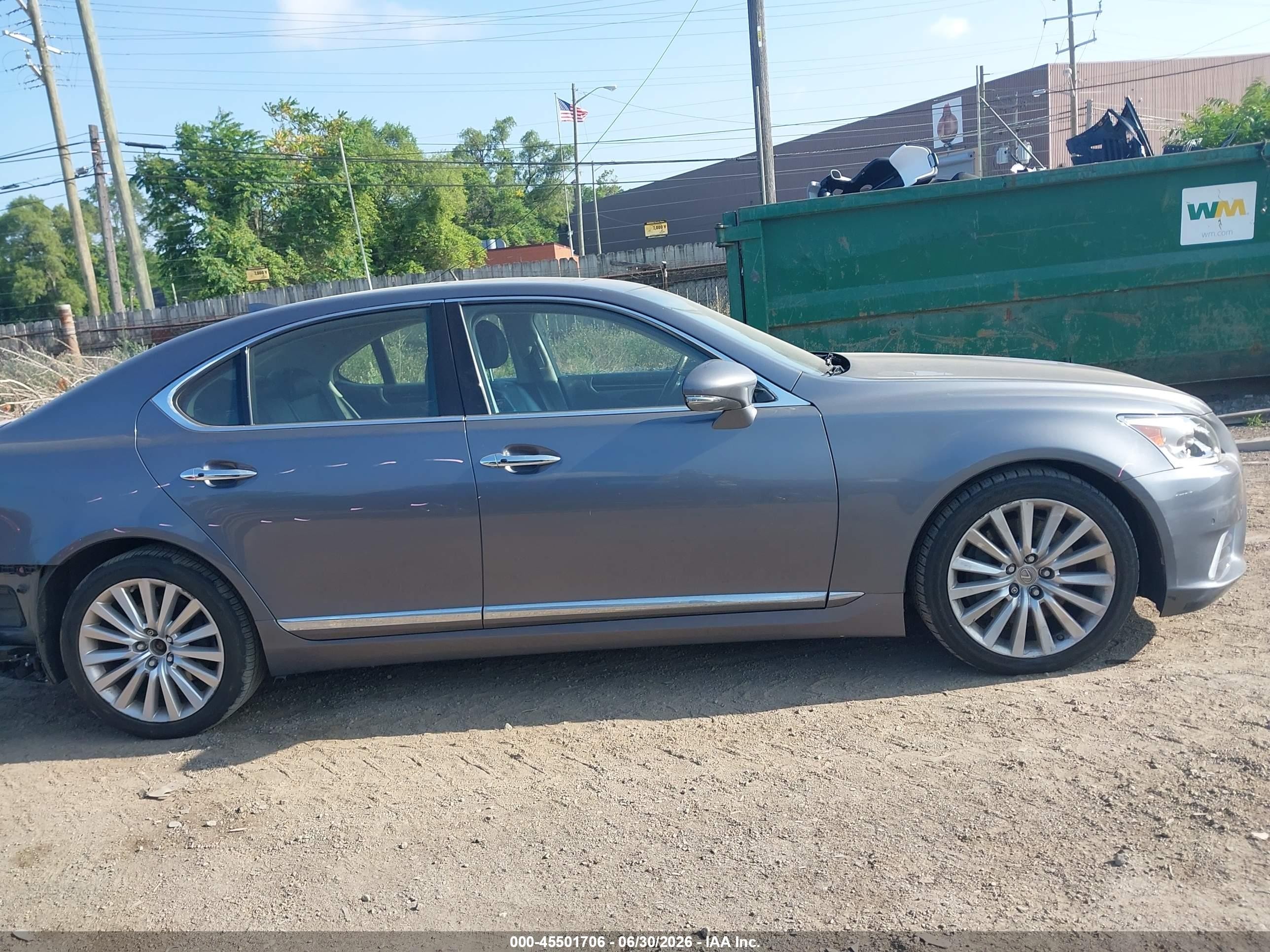 2014 Lexus Ls 460   Серый vin: JTHCL5EF2E5019818
