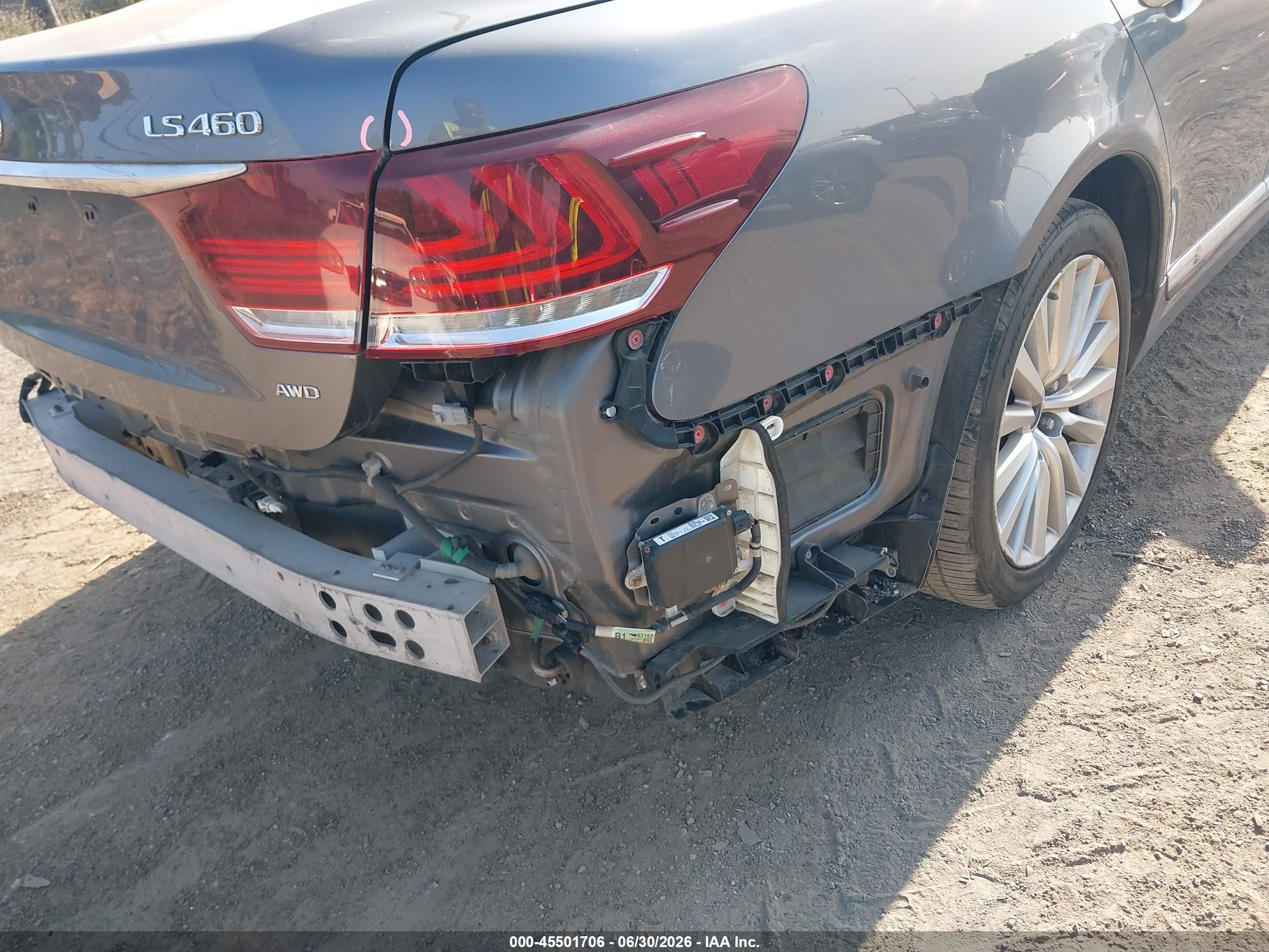 2014 Lexus Ls 460   Серый vin: JTHCL5EF2E5019818
