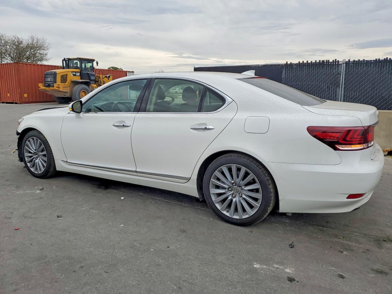 2015 Lexus Ls 460 Base White vin: JTHCL5EF2F5024776
