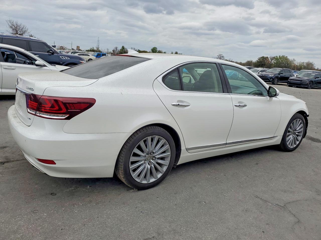 2015 Lexus Ls 460 Base White vin: JTHCL5EF2F5024776