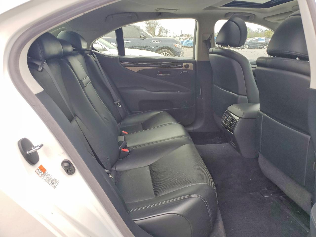 2015 Lexus Ls 460 Base White vin: JTHCL5EF2F5024776