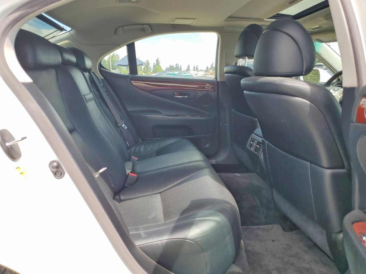 2010 Lexus Ls 460 White vin: JTHCL5EF3A5005596