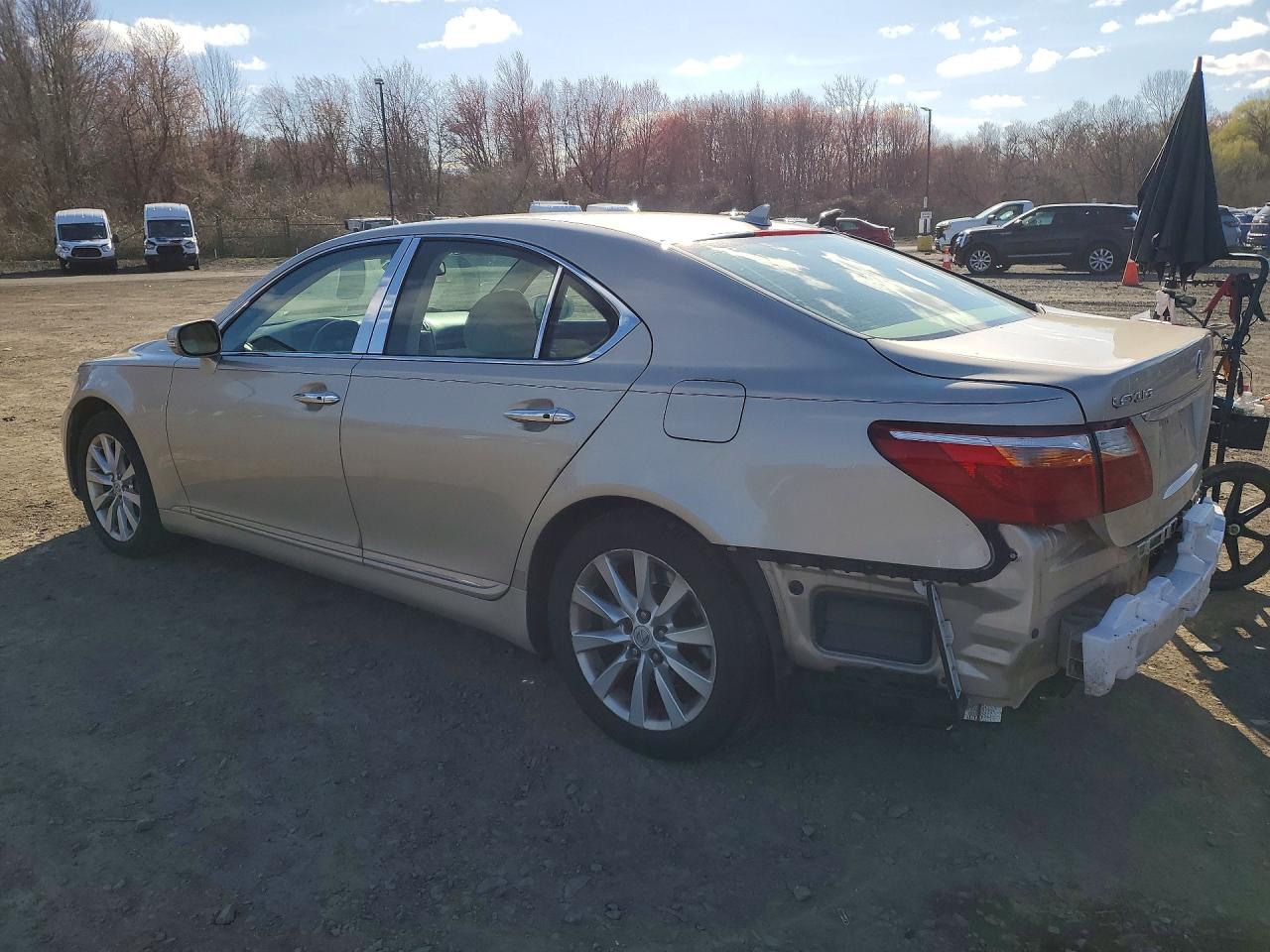 2010 Lexus Ls 460 Base Tan vin: JTHCL5EF3A5007929