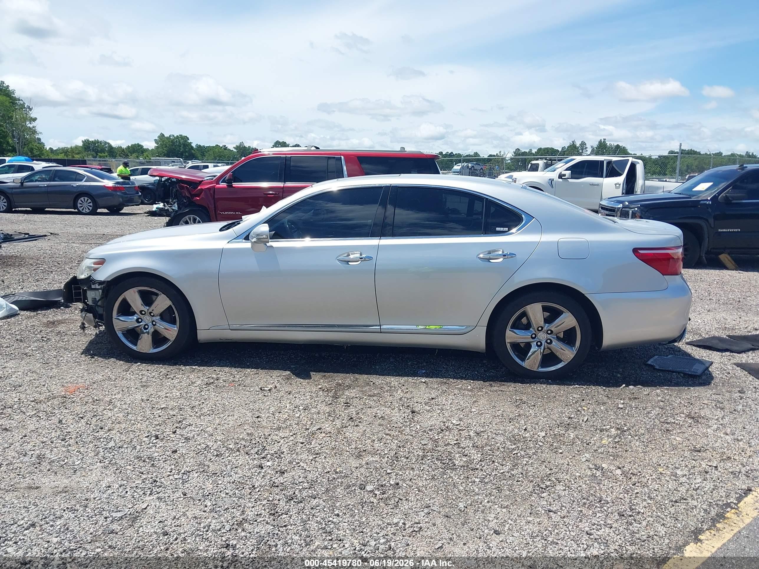 2012 Lexus Ls 460   Silver vin: JTHCL5EF3C5015029