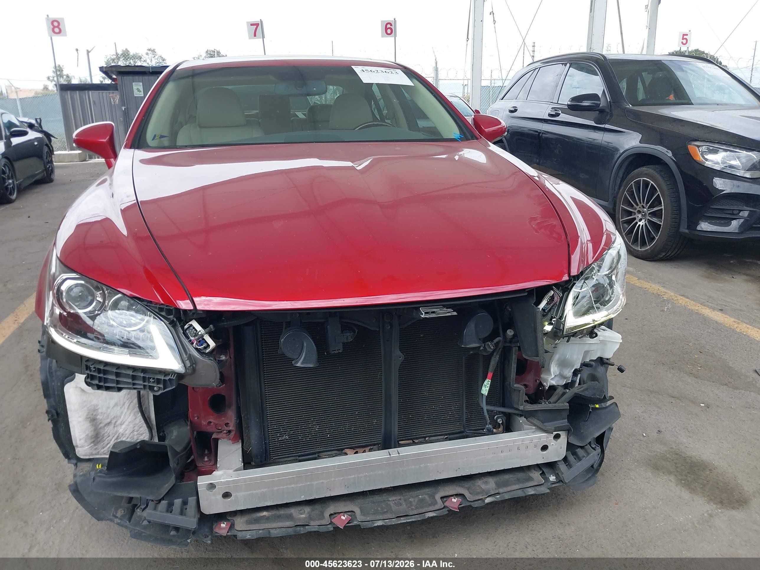 2013 Lexus Ls 460   Red vin: JTHCL5EF3D5017705