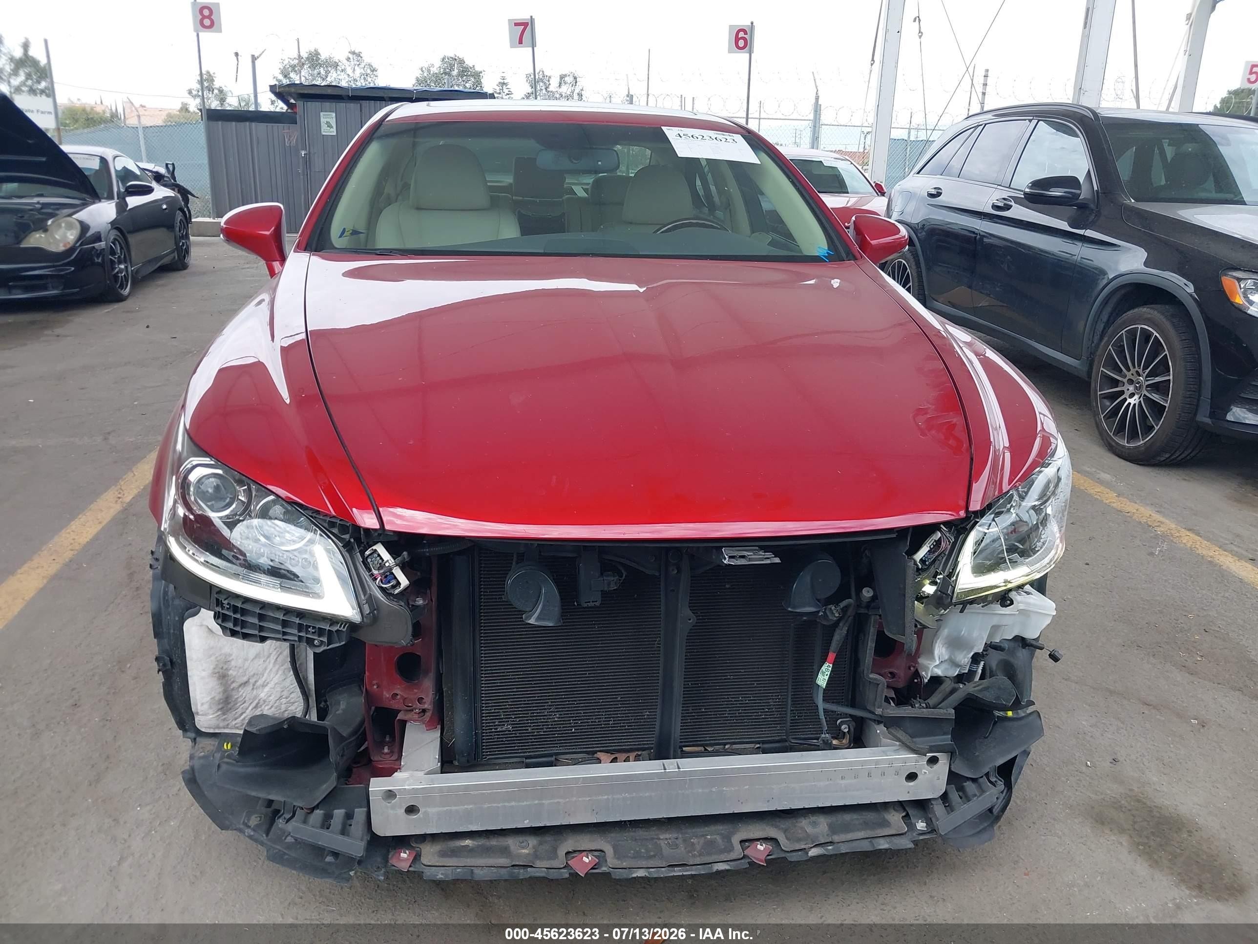 2013 Lexus Ls 460   Red vin: JTHCL5EF3D5017705