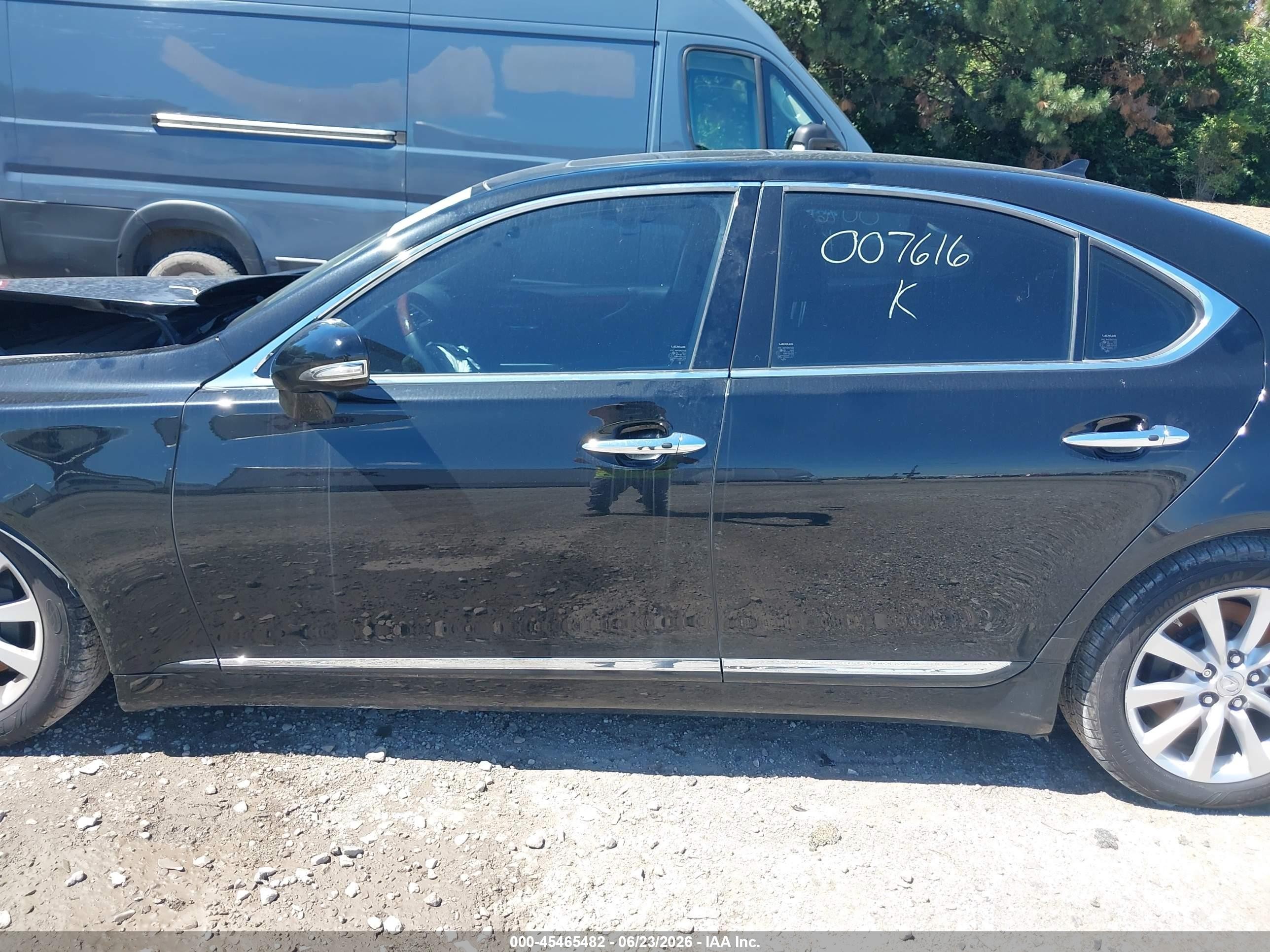 2010 Lexus Ls 460   Black vin: JTHCL5EF4A5007616