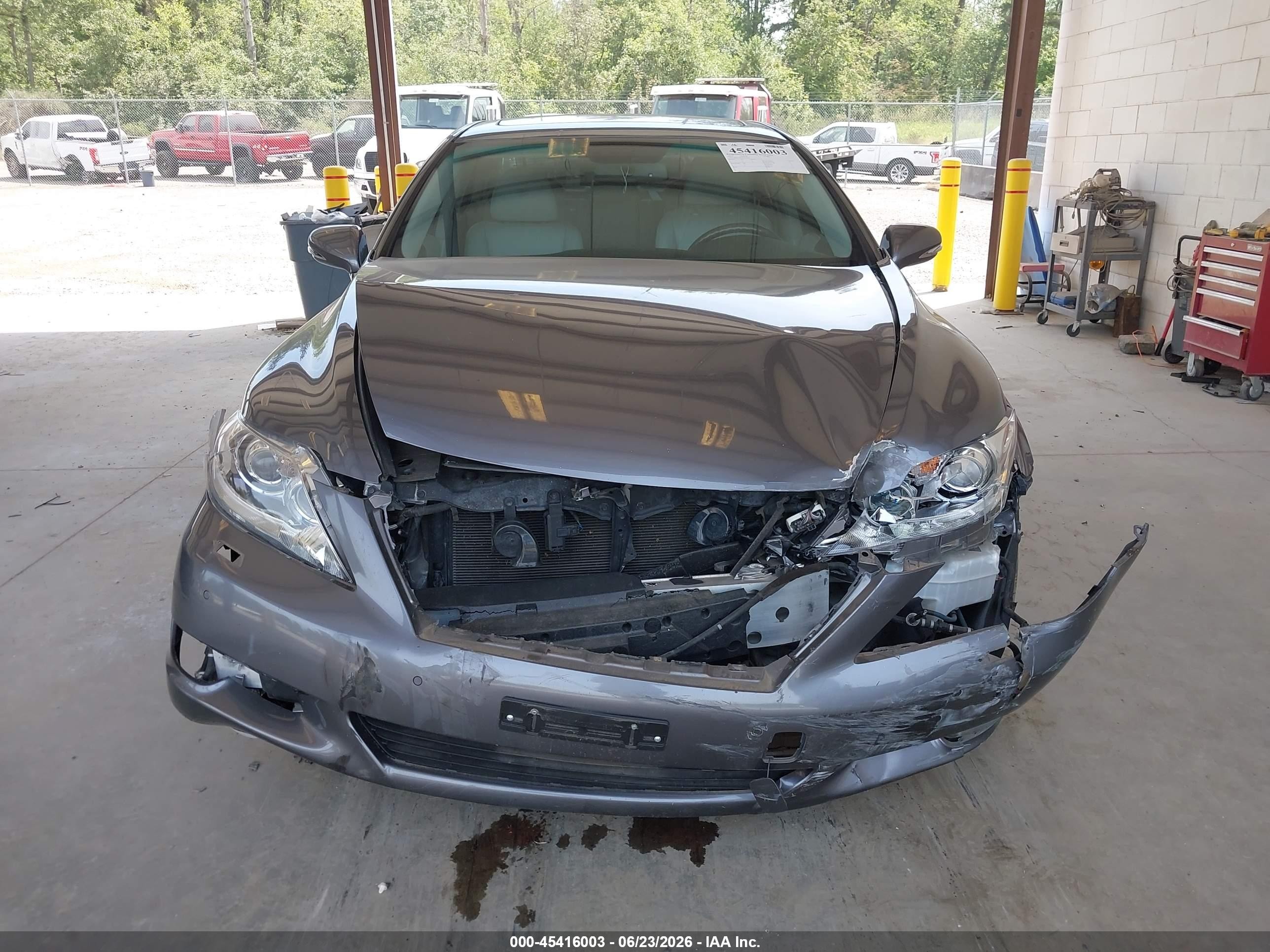 2012 Lexus Ls 460   Gray vin: JTHCL5EF4C5013550