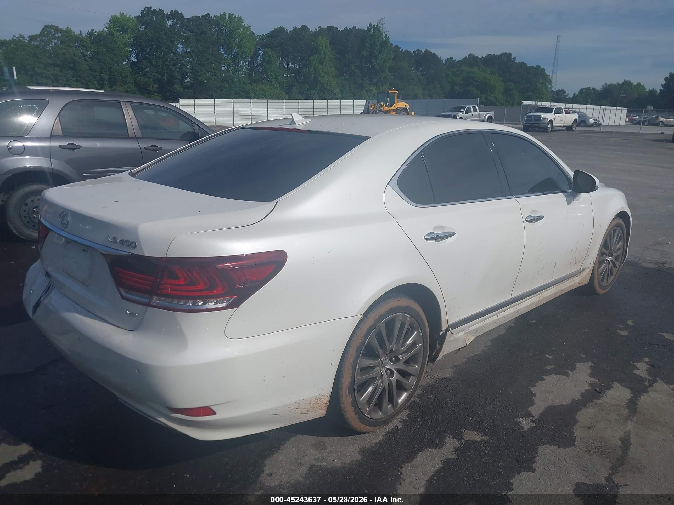 2013 Lexus Ls 460   White vin: JTHCL5EF4D5019222