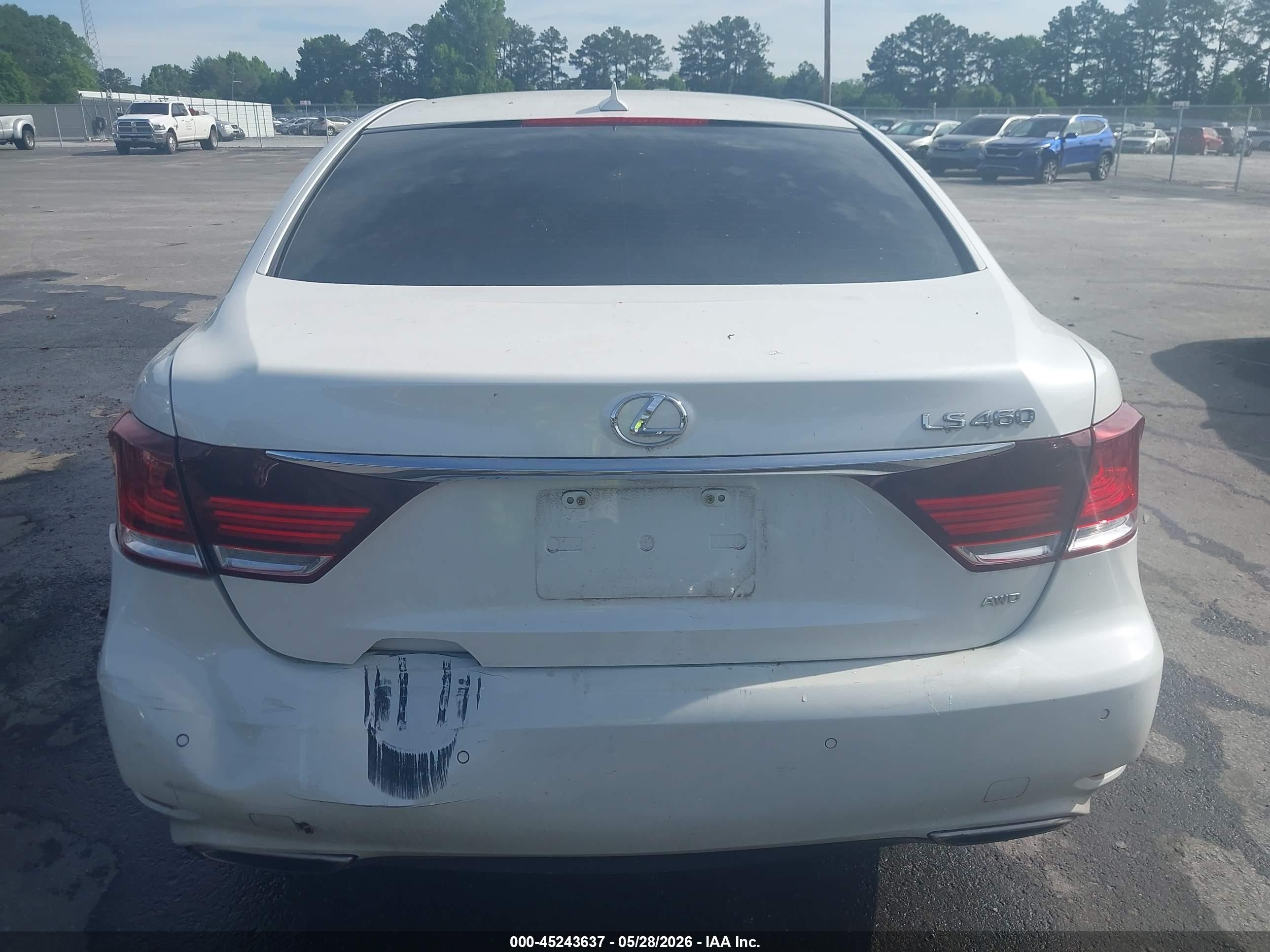2013 Lexus Ls 460   White vin: JTHCL5EF4D5019222