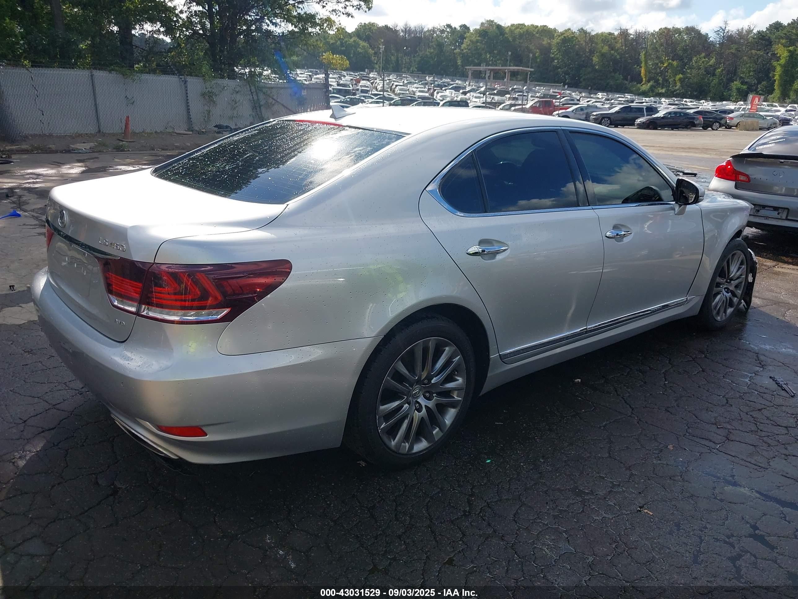 2013 Lexus Ls 460 Серебряный vin: JTHCL5EF4D5019317