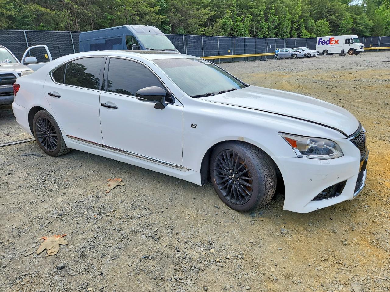 2015 Lexus Ls 460 White vin: JTHCL5EF4F5024374