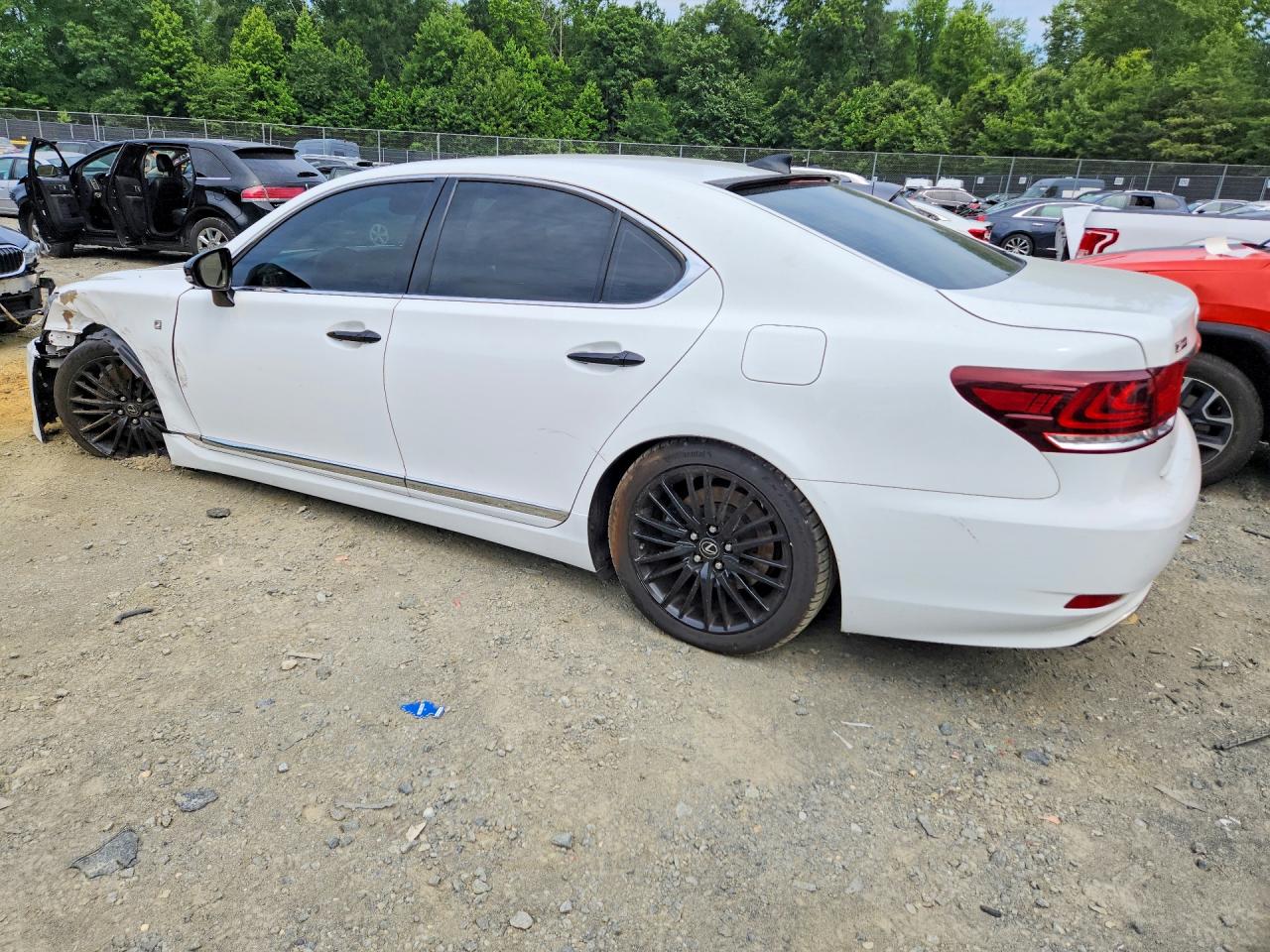 2015 Lexus Ls 460 White vin: JTHCL5EF4F5024374