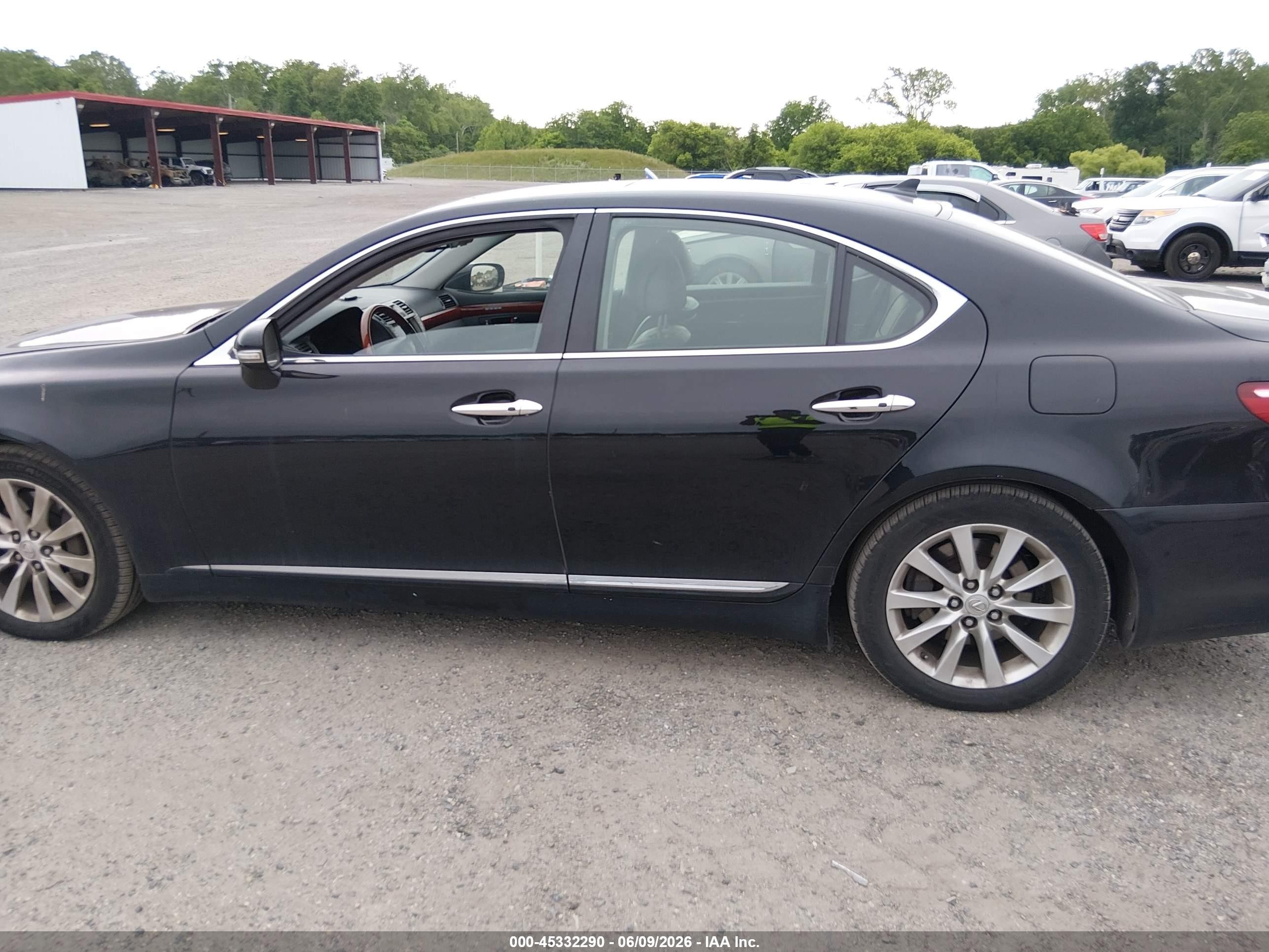2012 Lexus Ls 460   Black vin: JTHCL5EF5C5015131